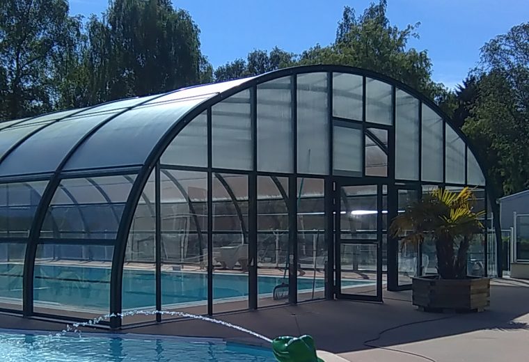 Piscine couverte dans camping Pas de Calais