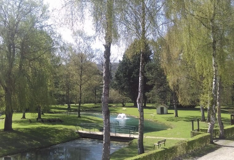 Camping Pas de Calais avec étang pour la pêche