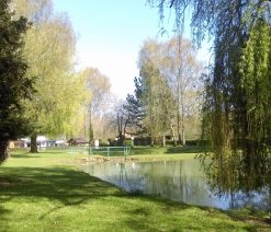 Camping Pas de Calais avec étang pour la pêche