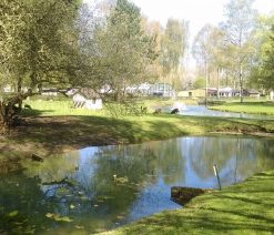 Camping Pas de Calais avec étang pour la pêche